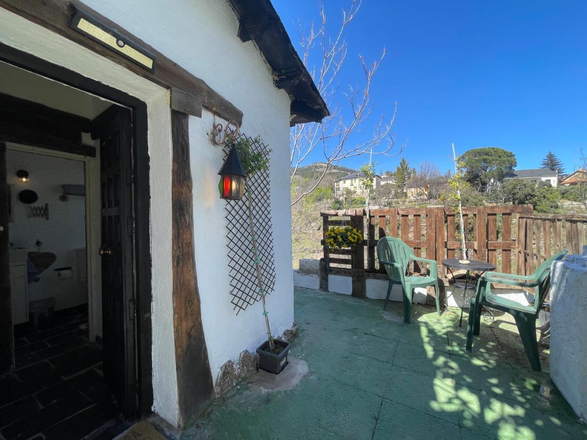 Casa Fidelina II Miraflores De La Sierra Exteriör bild